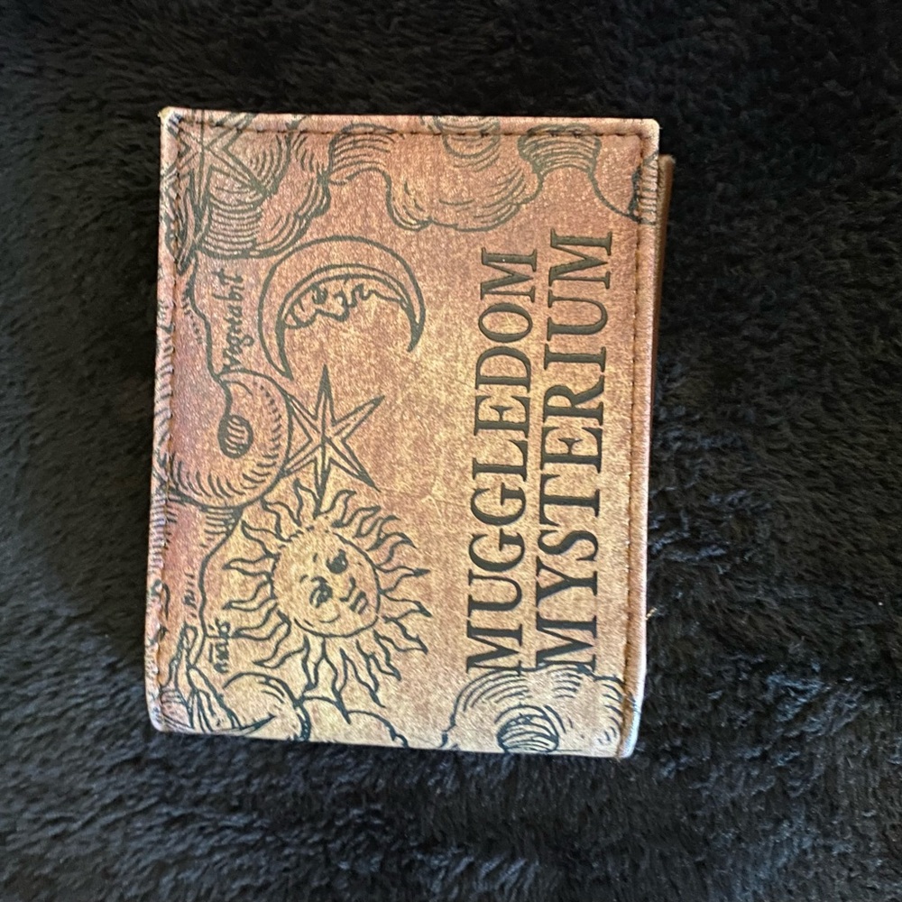 Harry Potter Muggledom Mysterium Bioworld Wallet